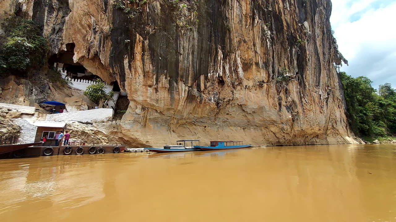 La grotte de Pak Ou : Un joyau bouddhiste près de Luang Prabang