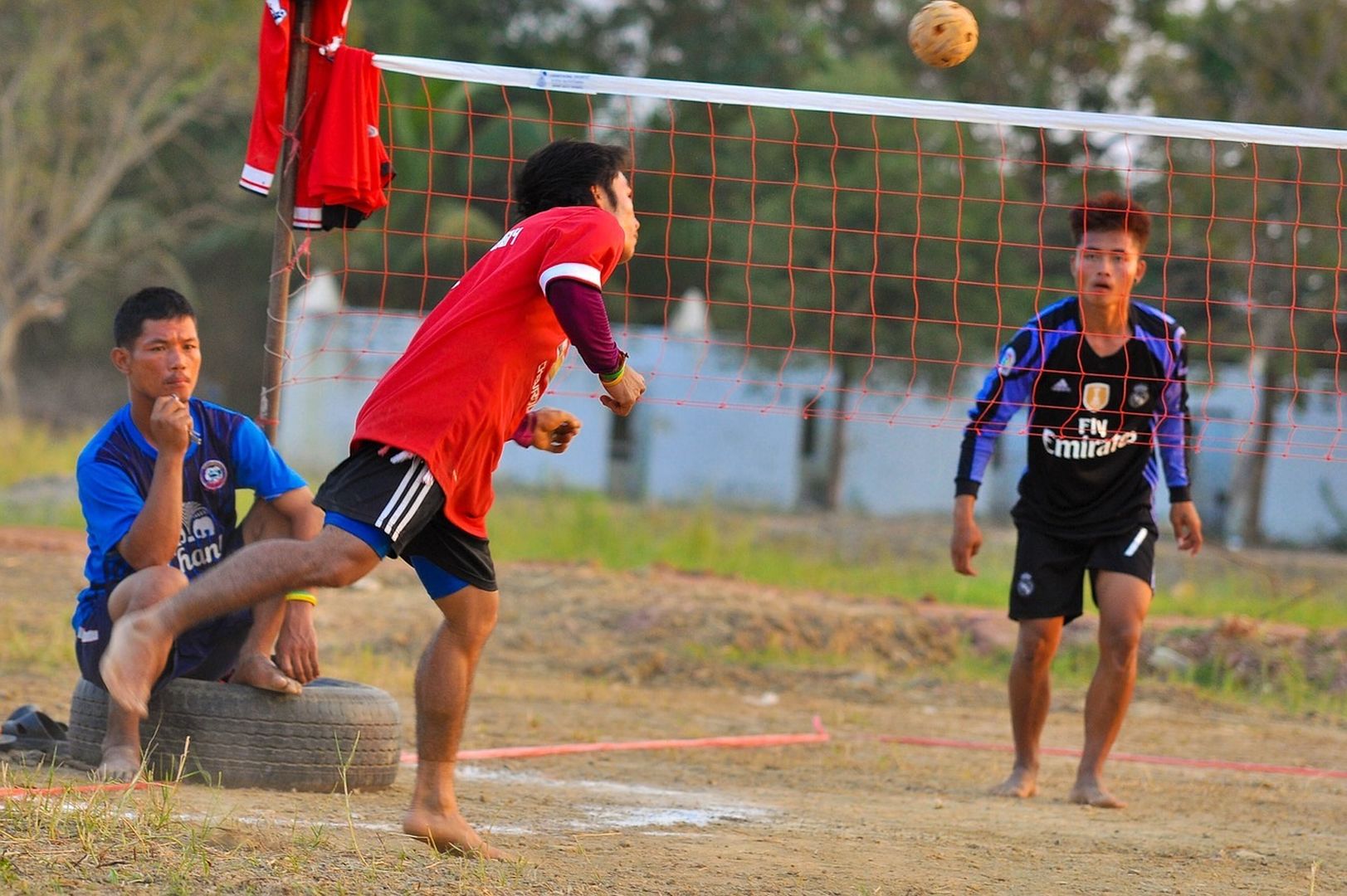 Un jeu traditionnel de balle, le Sepak Takraw