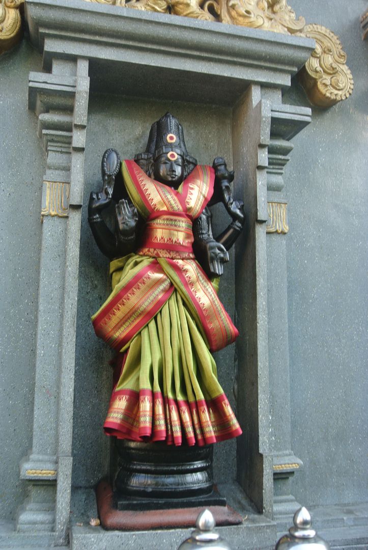 Temple hindou le Sri Mahamariamman 023