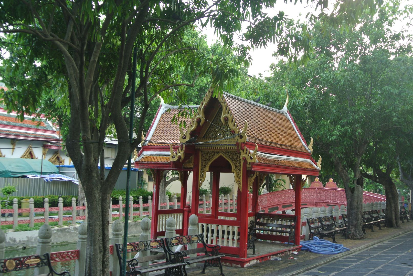 Wat Benchama Bophit - Temple de Marbre