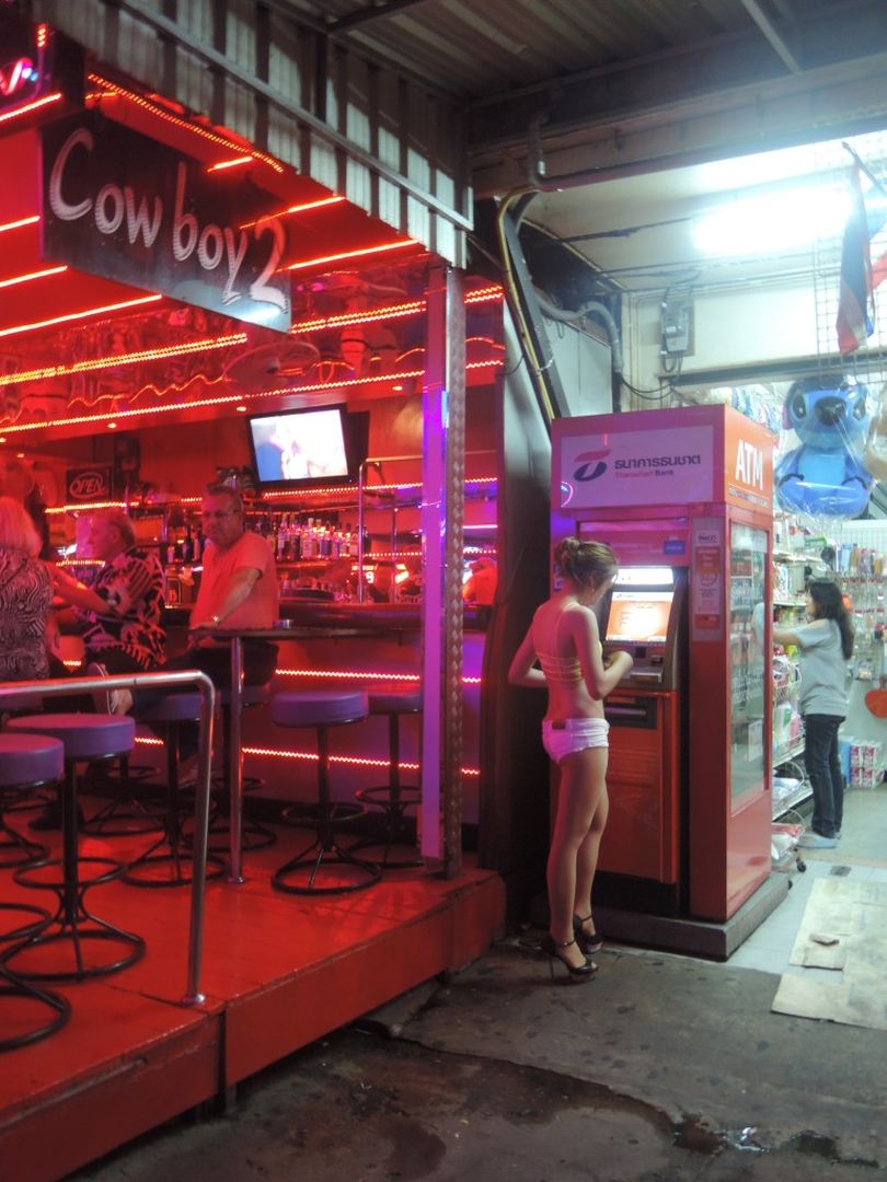 Où sortir à Bangkok ? Episode 2 : Asok et la Soi Cowboy