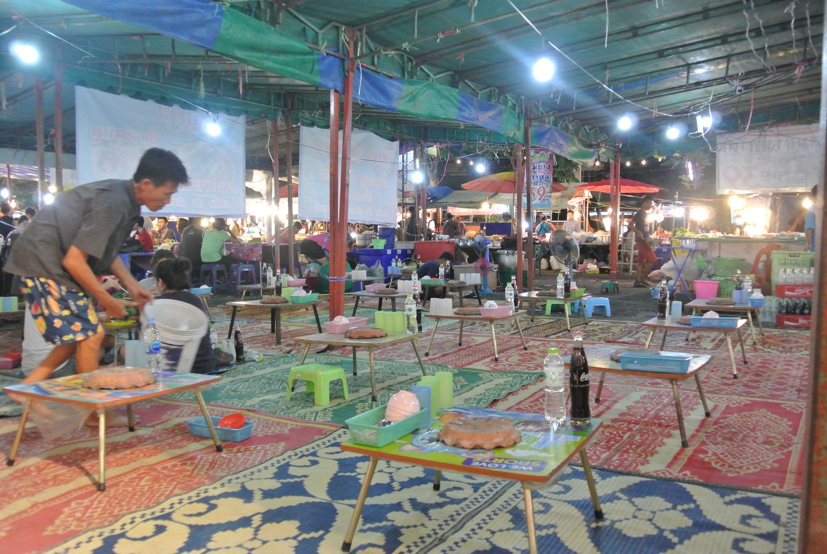 Les kermesses de quartier en Thaïlande