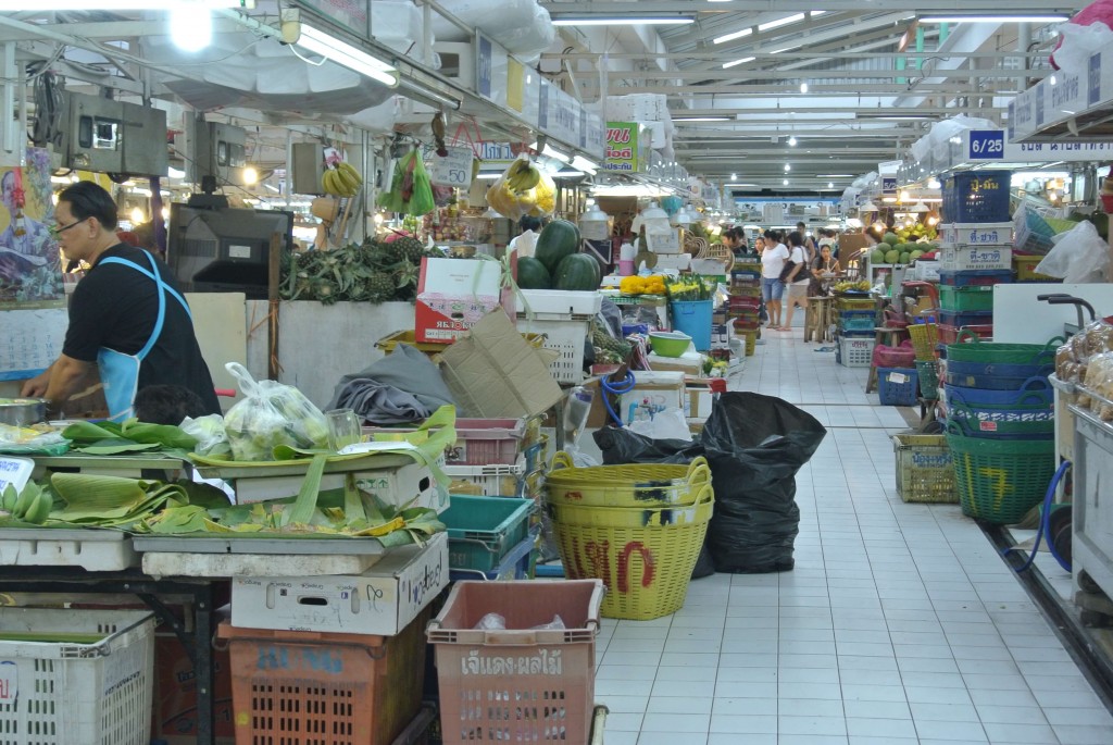 Le riche et beau marché Or Tor Kor de Bangkok