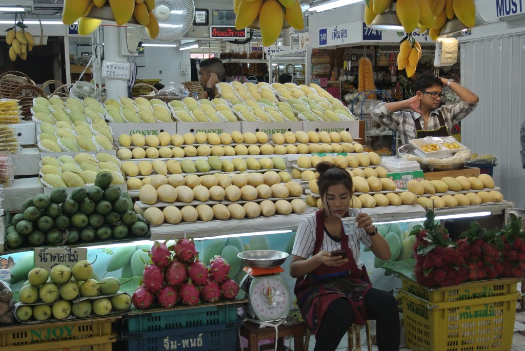 bangkok-or-tor-kor-market