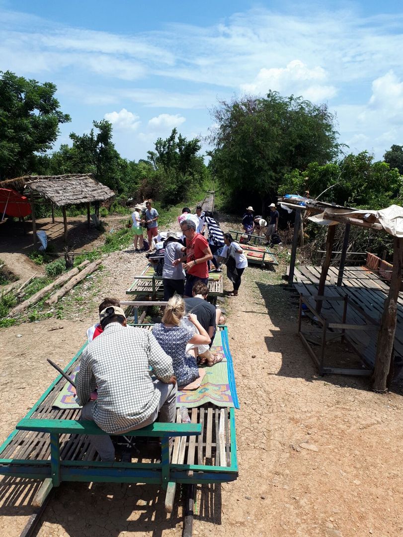 battambang-bomboo-train