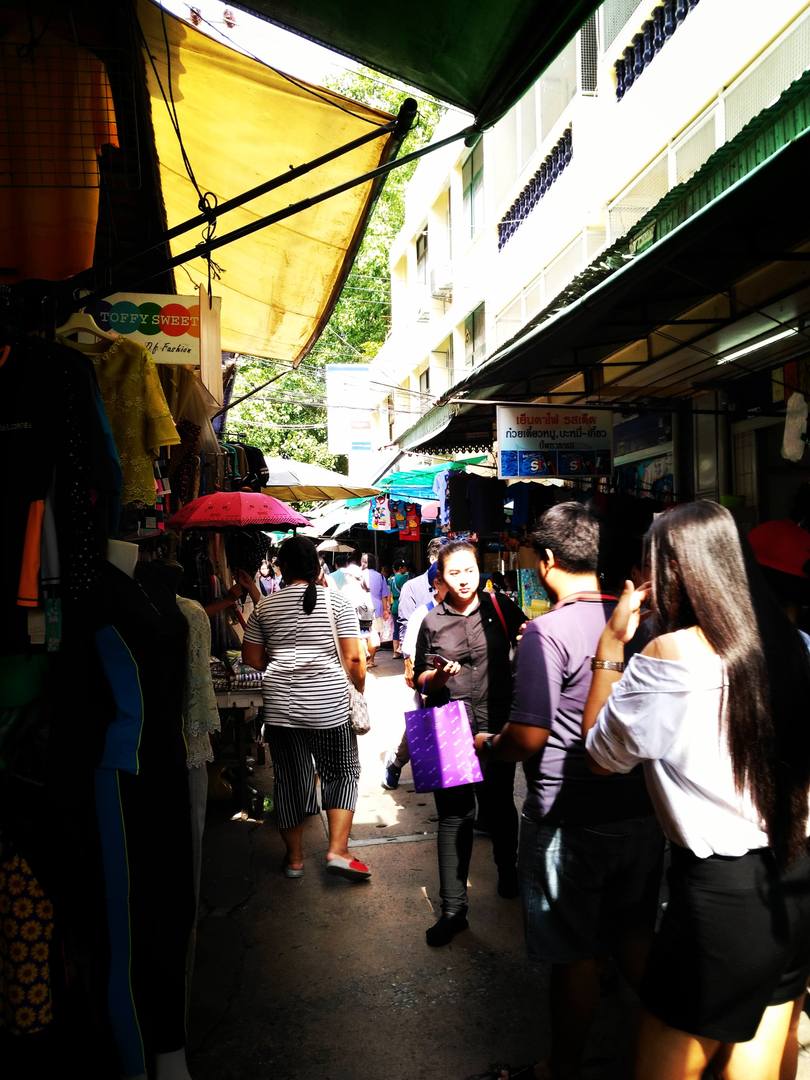 Le petit et sympathique marché Wang Lang Siriraj