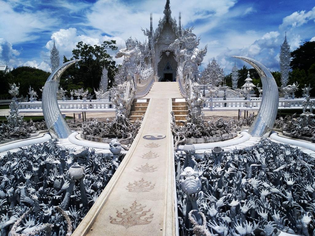 thailand chiang rai white temple 
