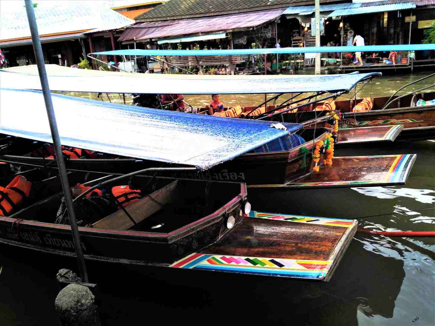 amphawa-floating-market