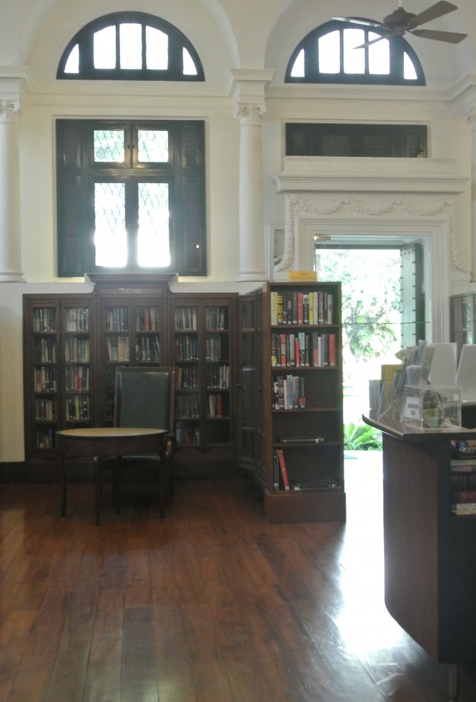 The Neilson Hays Library - bibliothèque