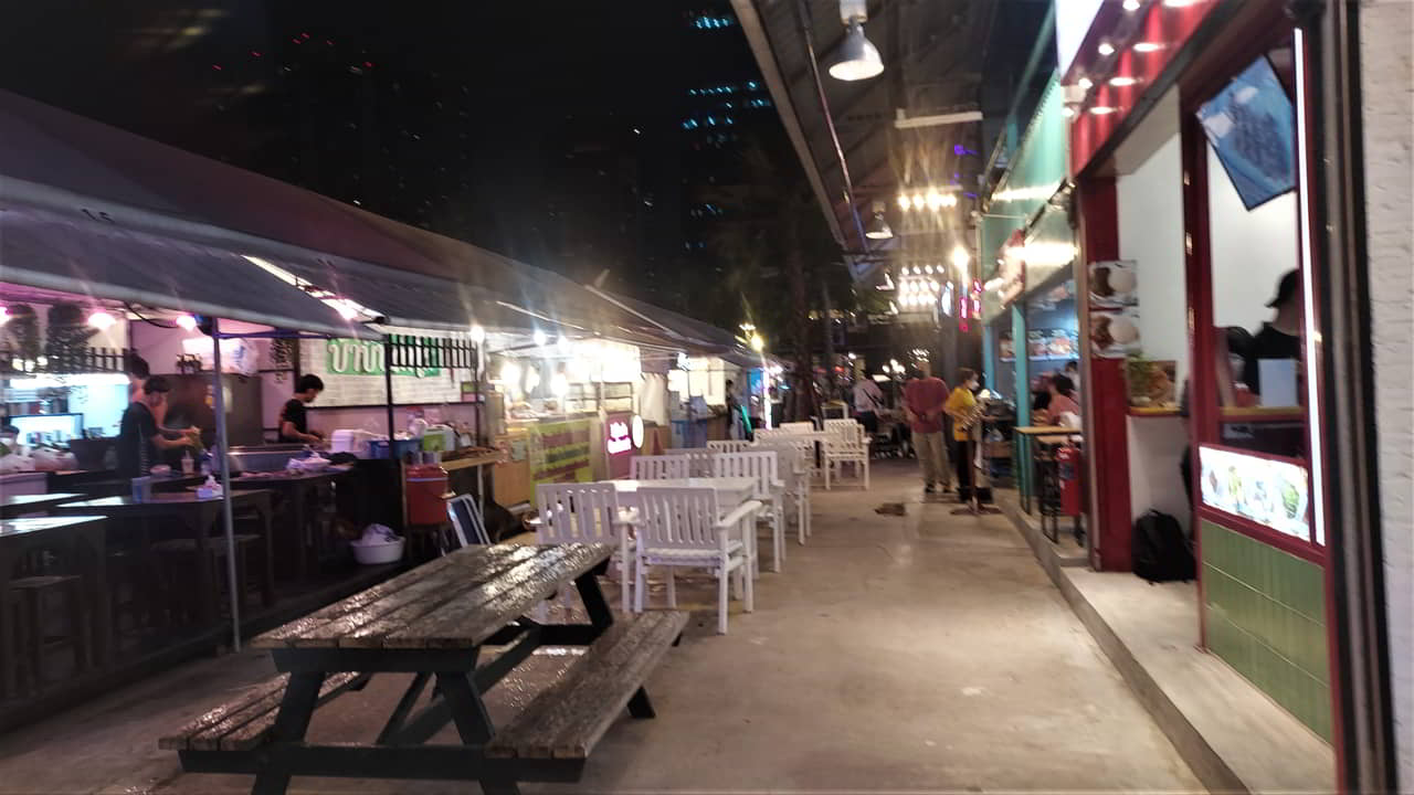 bangkok-night-market-the-one-ratchada