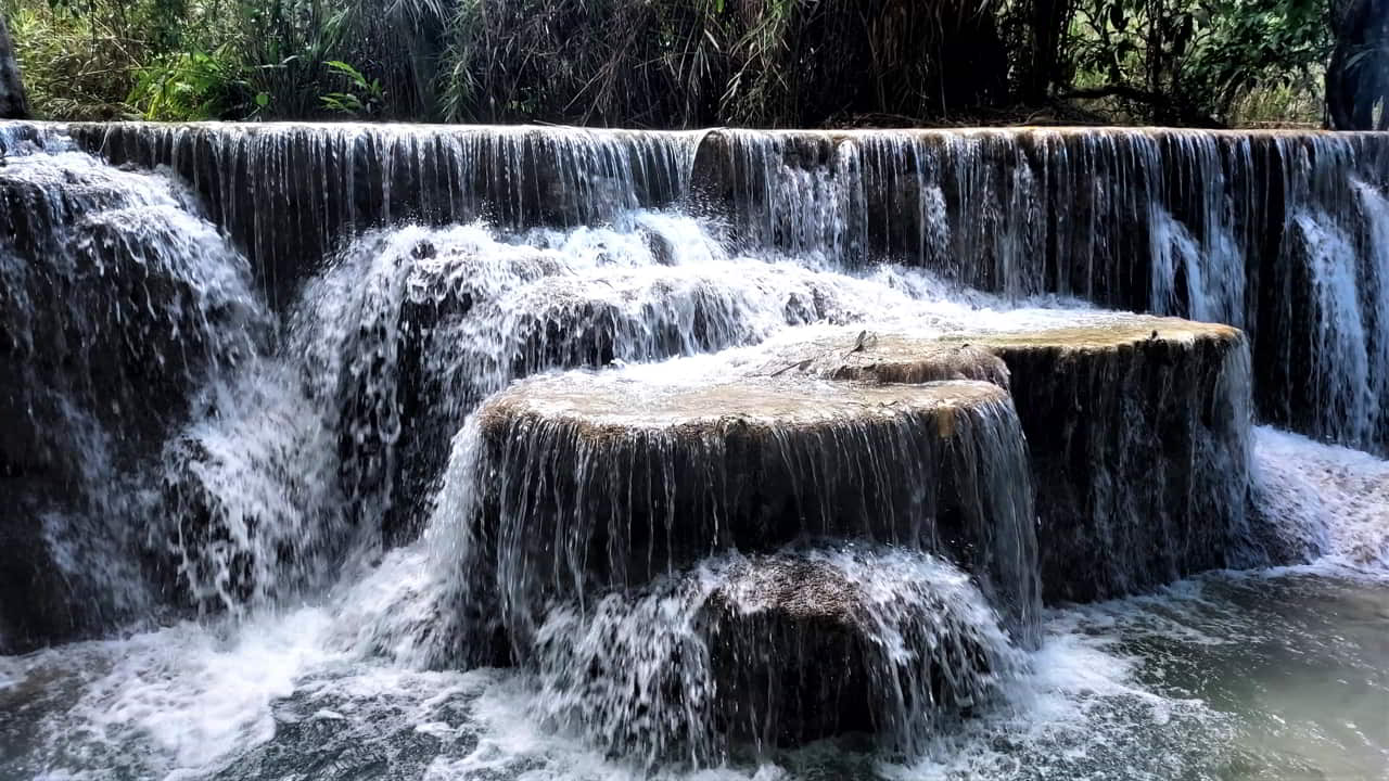 kuang-si-waterfall-luang-prabang