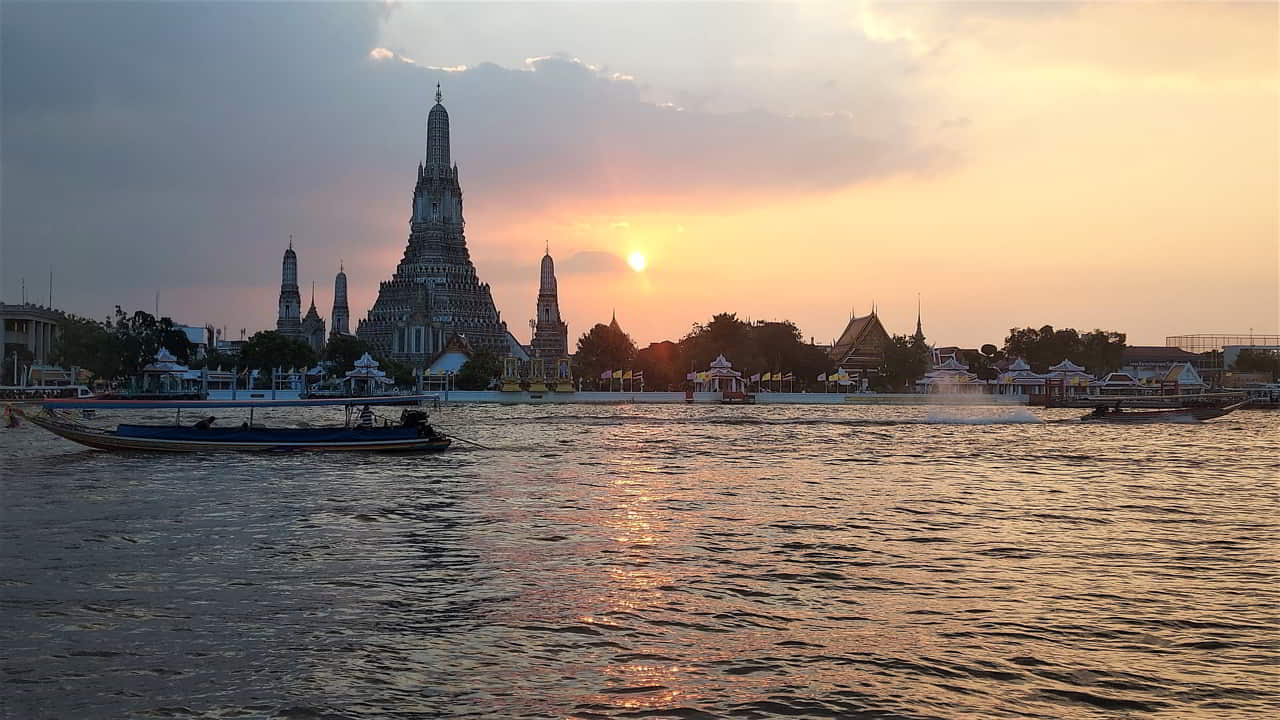 Discovering Bangkok's Boat Culture Along the Chao Phraya River