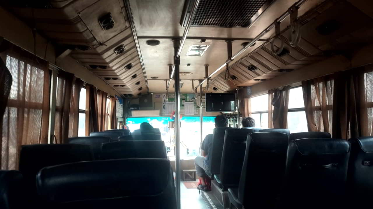 Guide des Bus à Vientiane : Gares, Horaires, Destinations et Tarifs