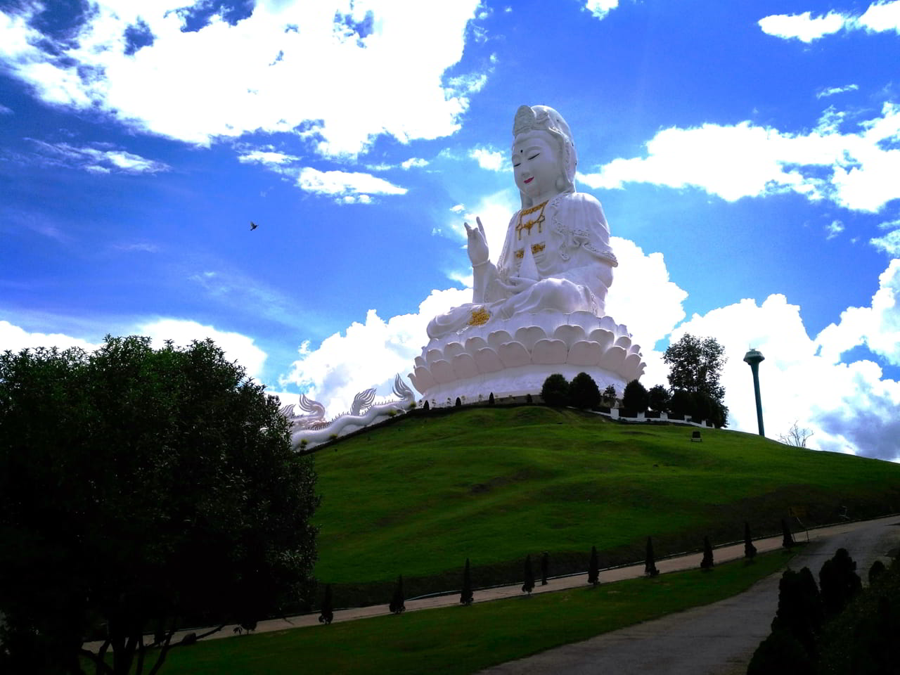 Wat Huay Pla Kang ou le Grand Bouddha Blanc de Chiang Rai