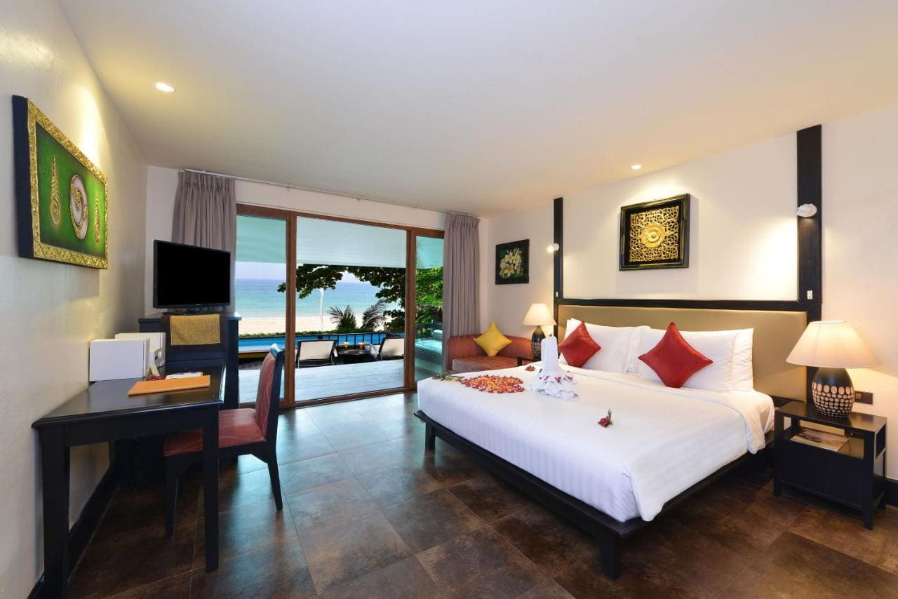 Phuket Hôtel selection - Andaman White Beach Resort - SHA Plus