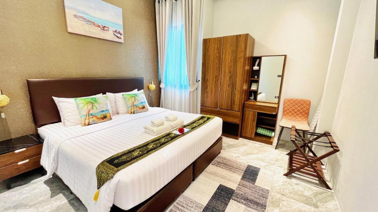 Villa with pool near downtown Prachuap Khiri Khan