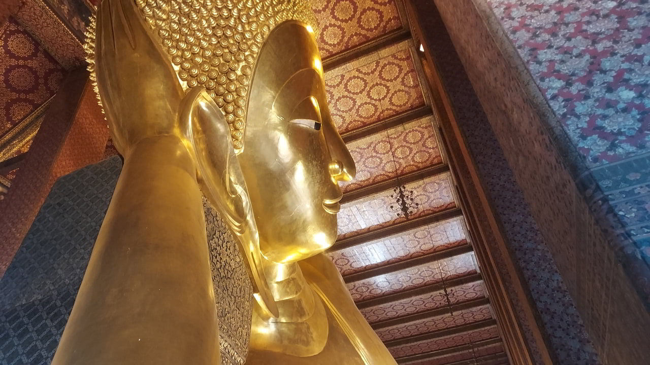 Wat Pho Bangkok – Discover the Reclining Buddha & Thai Massage Origin