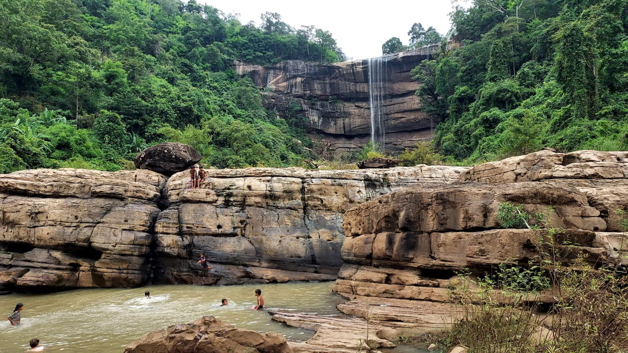 Boucle des Bolovens au Laos : itinéraires, cascades et cartes