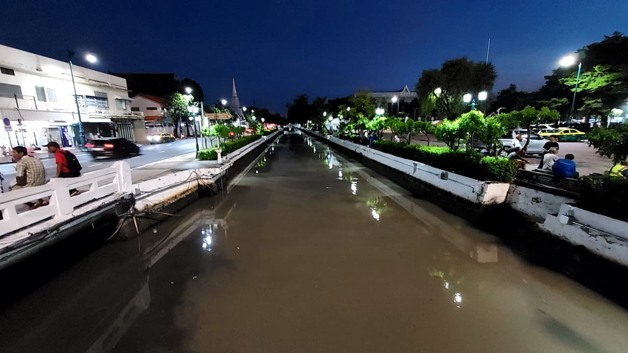 Le niveau de l'eau dans les khlong de Bangkok a été abaissé