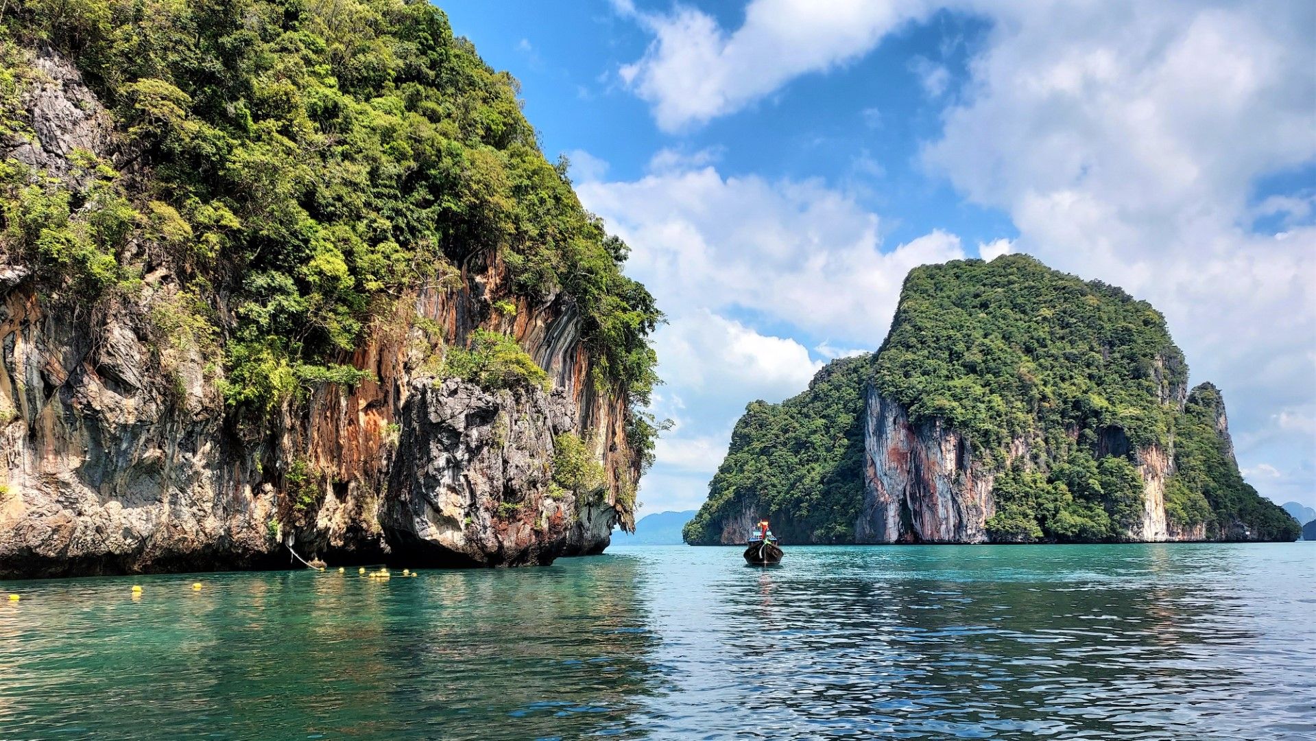 Koh Phi Phi, l'île aux esprits et au tourisme : le Guide